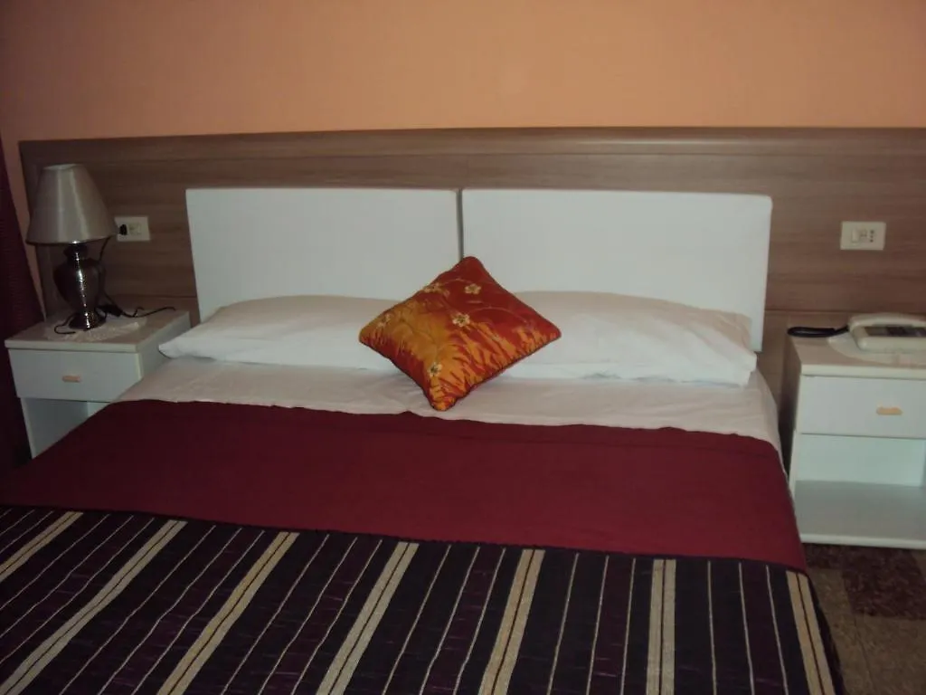 Hotel Mirage Messine 2*,  Italie